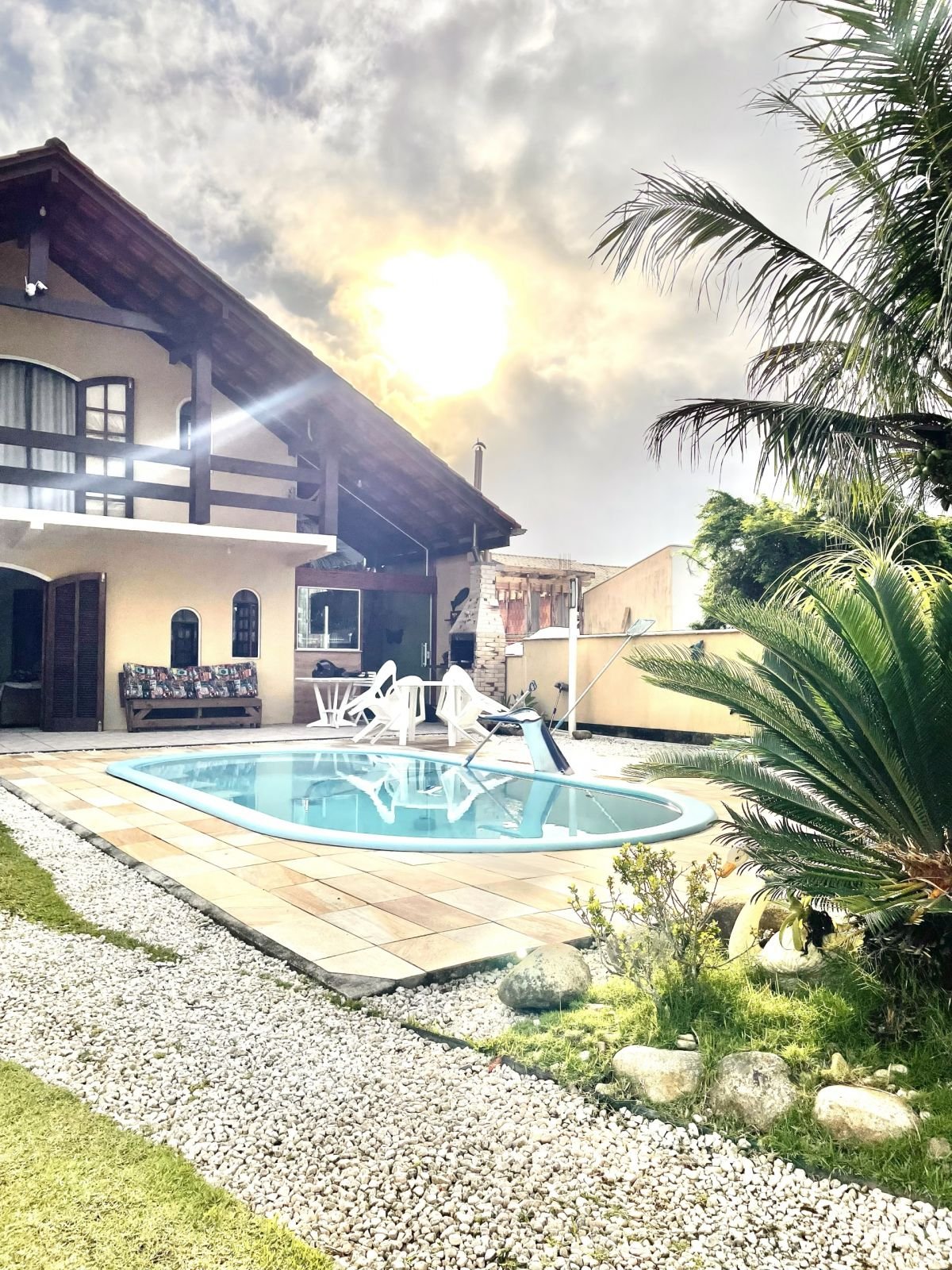 Casarão com piscina — foto 1